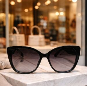 NWT Jessica Simpson Black Cat-Eye Sunglasses